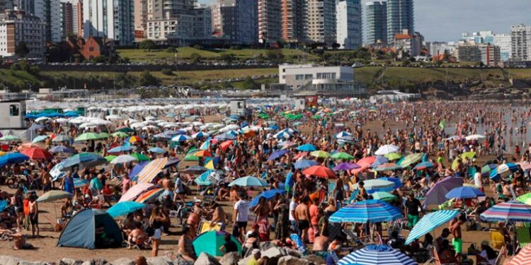 Agencias de viajes celebraron el ingreso del turismo al plan “Cuota simple”