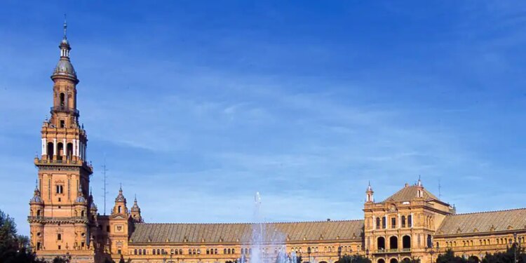 Sevilla, Málaga, Córdoba y Granada entre las mejores ciudades de España para hacer turismo según este blog de viajes