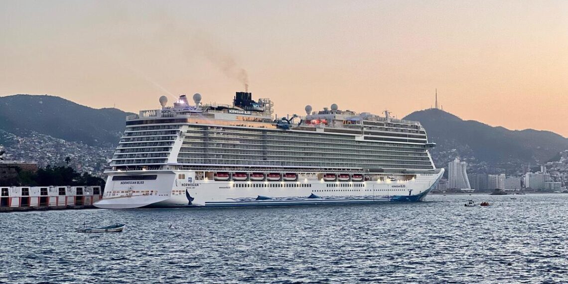 Crucero Nowergian Bliss arriba a Acapulco tras huracán Otis Grupo Milenio