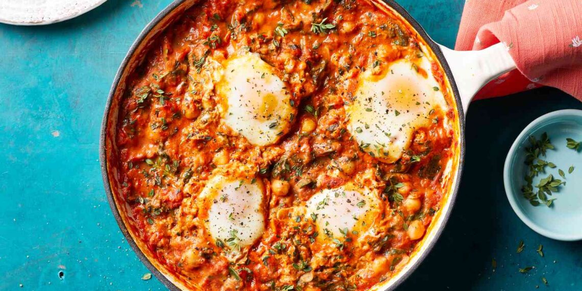 The Best and Worst Foods for Your Thyroid, According to Dietitians