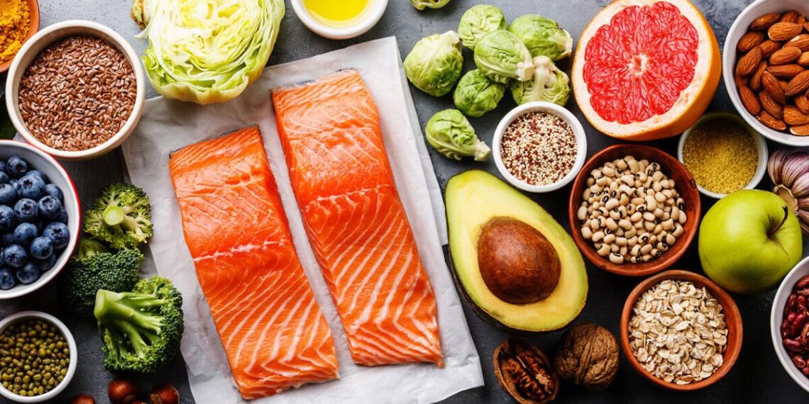 The Best Foods for Healthy Lungs—and the Ones to Avoid | Henry Herald Parade Partner Content