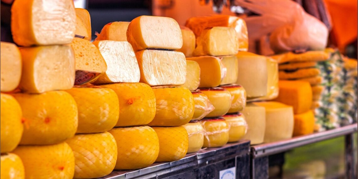Rizo-L&oacute;pez Foods, Inc. recalls select dairy and cheese products over Listeria monoctyogenes concerns (Image via Leandro Bezerra / Pexels)