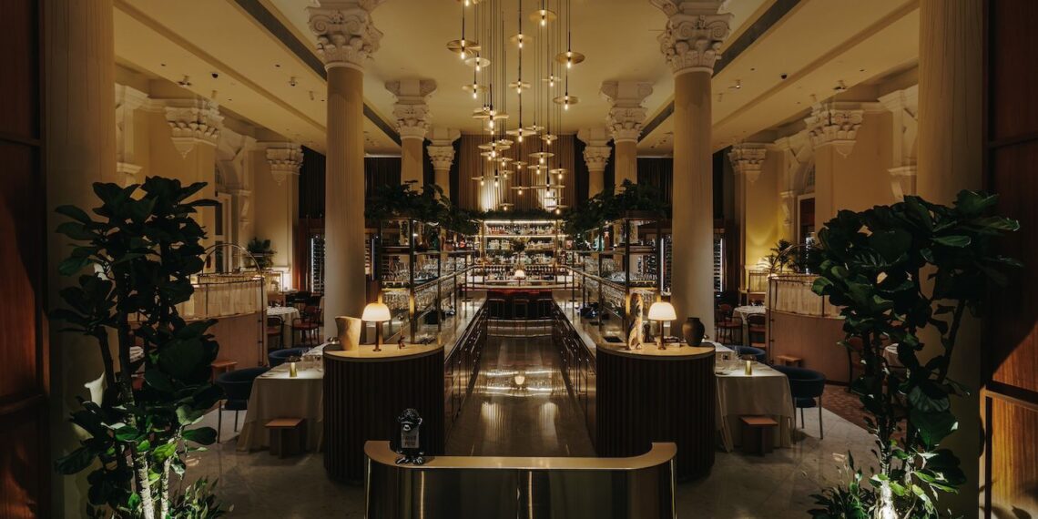 Main dining hall (Photo: Brasserie Astoria)