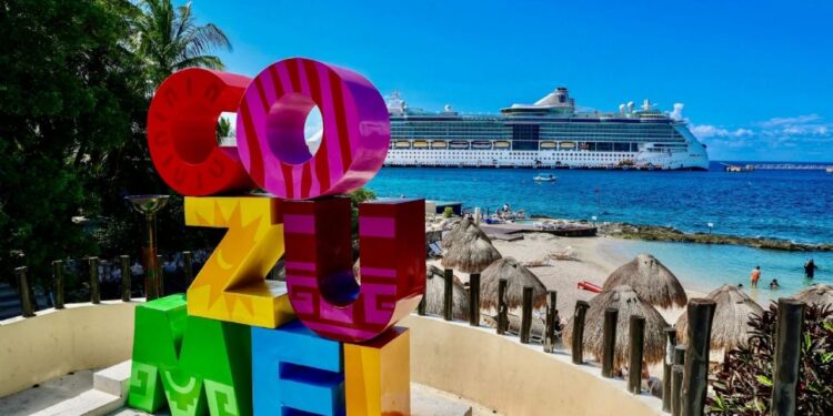 Quintana Roo domina turismo de cruceros del país; destaca Cozumel con “La Isla de las Golondrinas”