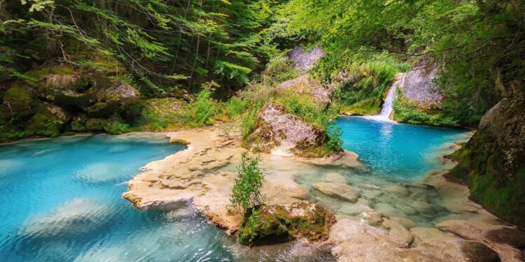 15 viajes de naturaleza bonitos para aventureros de 2024