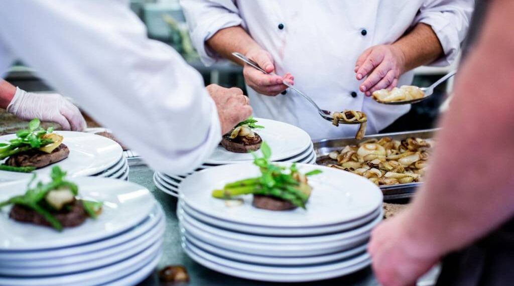 US Foods to acquire IWC Food Service