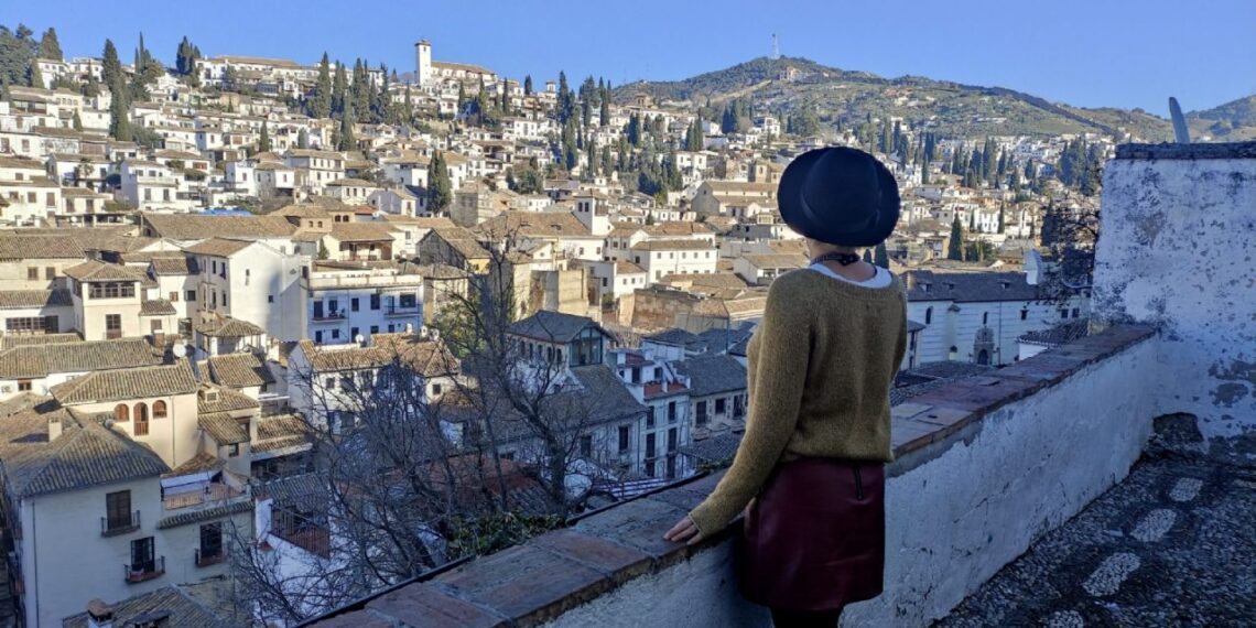 Un viaje mágico: Descubre los mejores destinos de Córdoba y Granada y disfruta de una experiencia inolvidable