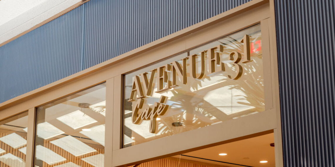 De Monte Carlo a Miami, Bal Harbour Village da la bienvenida a Avenue Café  31