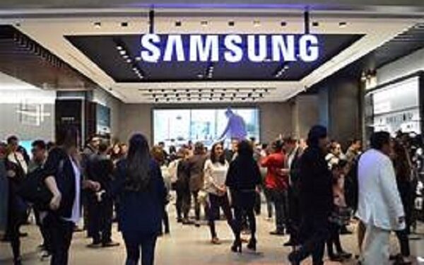 Con Galaxy AI y Galaxy Buds2 Pro habla por teléfono en múltiples idiomas