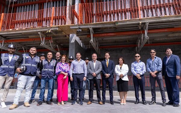 Supervisan autoridades estatales avances en construcción de Torre Rise