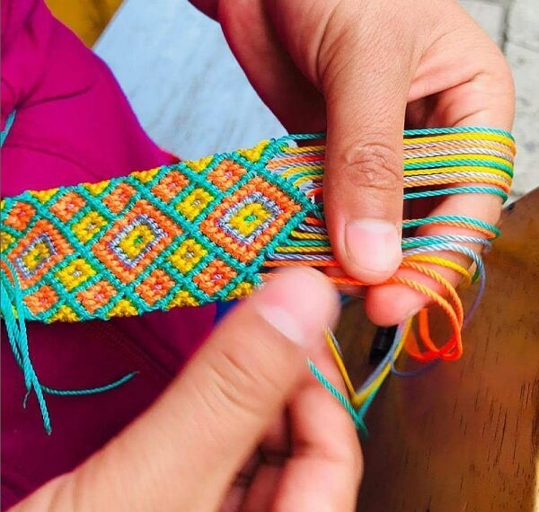 Wow Guau celebra el Día del Artesano con productos para tu mascota hechos a mano