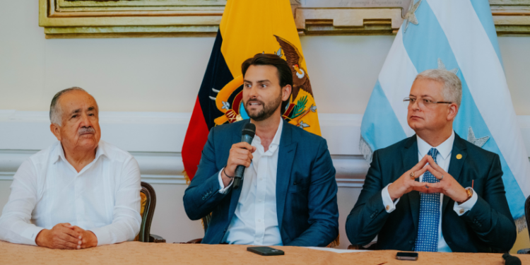 Acuerdo de cooperación con industria de cruceros brindará capacitación especializada a jóvenes ecuatorianos | La H grande de la Información. Noticias, política, deportes, entretenimiento y más