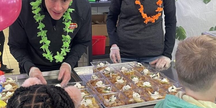 Alliance for a Healthier Generation and Del Monte Foods Support National School Breakfast Week