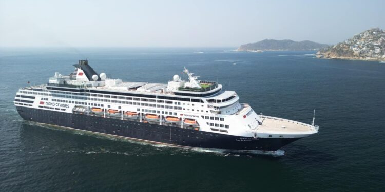 Arriba el Crucero MSV Vasco da Gama-Nicko en Acapulco con cerca de 800 pasajeros