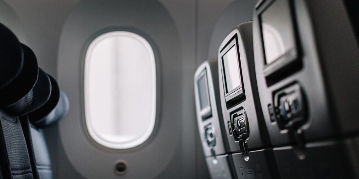 SUBIR VENTANILLAS AVIÓN | ¿Por qué hay que subir las ventanillas en los aviones al despegar y al aterrizar?
