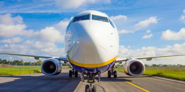 Ryanair se asocia con el grupo de Viajes El Corte Inglés