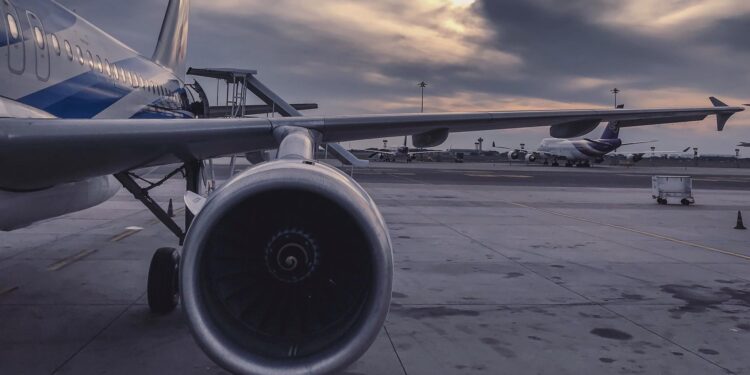 Vuelos baratos: los trucos para encontrar la mejor oferta para viajar