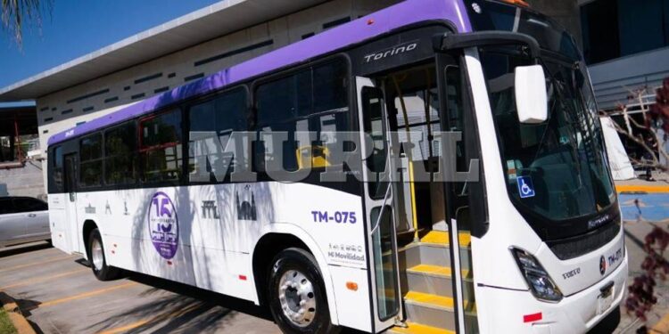 Da Macrobús casi mil millones de viajes en 15 años
