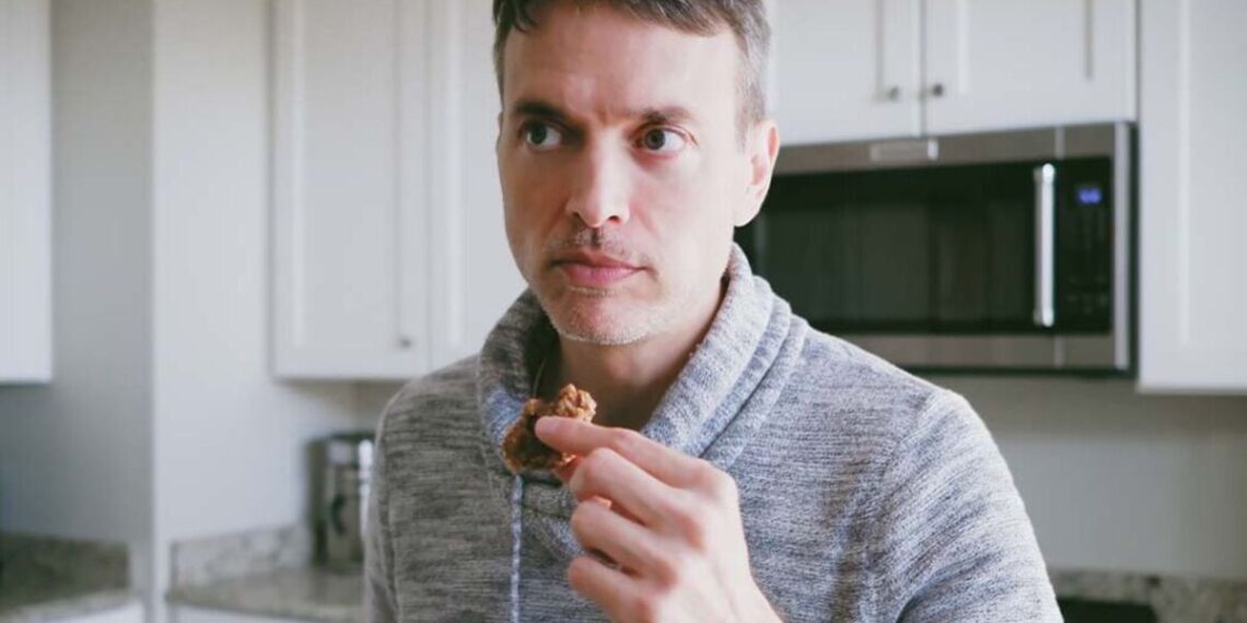 Doctor shares three of the 'worst' foods you can feed your brain