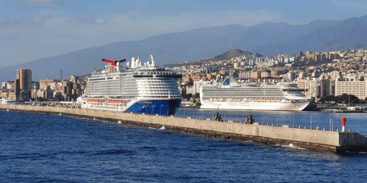 El puerto de Tenerife acogerá una decena de cruceros en primera escala en lo que resta de temporada