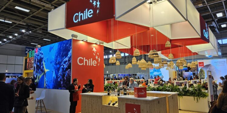 La presencia de Chile en una prestigiosa feria turística europea no pasa desapercibida
