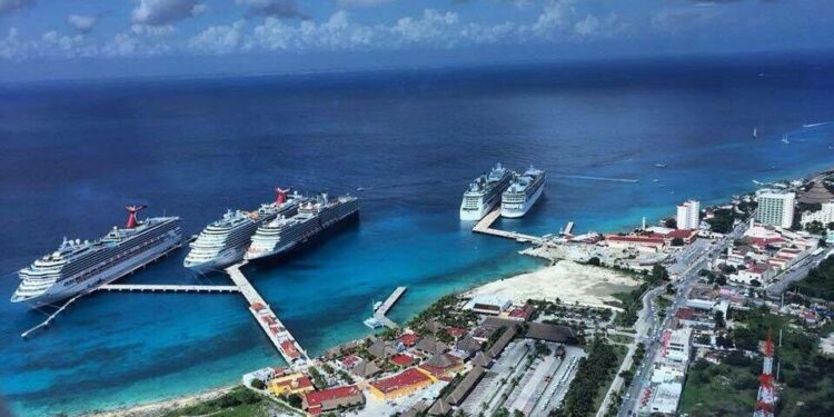 En Cozumel, cruceros dejan buena derrama económica estas últimas semanas