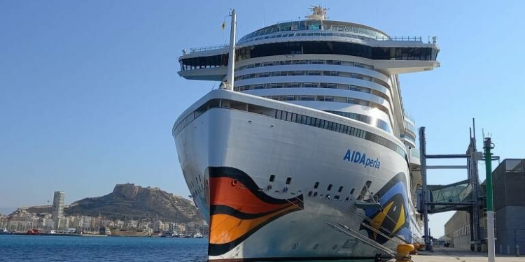 Los cruceros generarán un impacto de 60 millones en Alicante con las 96 escalas previstas en 2024