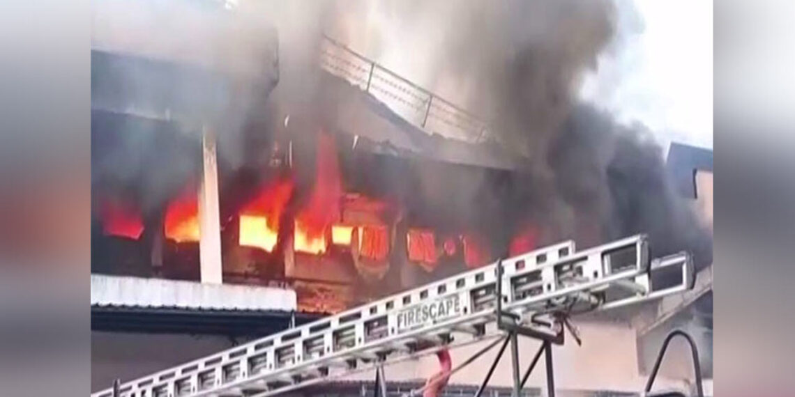 Telangana: Fire at Ravi Foods in Katedan; No casualties