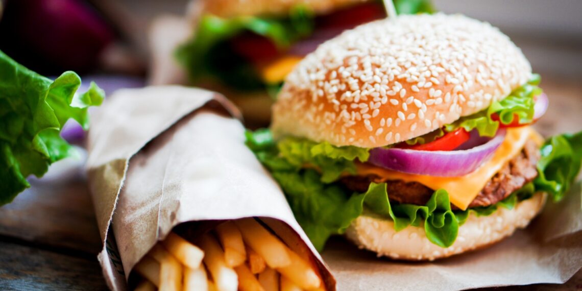 Study reveals daily food environment exposure shapes fast food habits