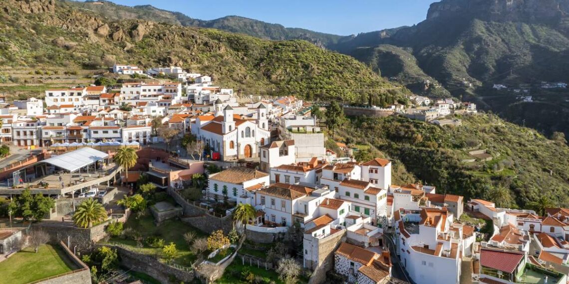 El pueblo de Gran Canaria en medio de una tempestad petrificada