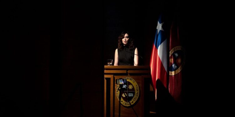 El viaje de Ayuso a Chile termina sin acuerdos comerciales y con críticas a Sánchez