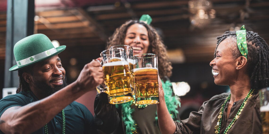 8 Foods You Should And 5 You Shouldn't At An Irish Pub