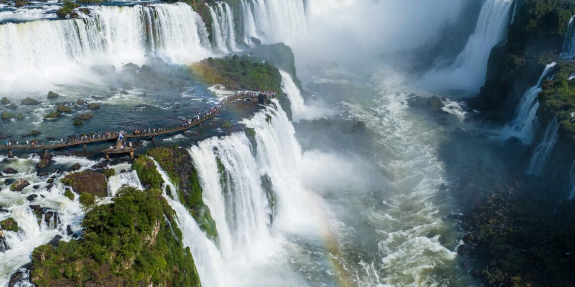 Las Cataratas del Iguazú compiten por los "Oscar del turismo"