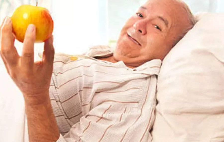 8 Healthy Foods You Must Carry When Visiting Someone In Hospital