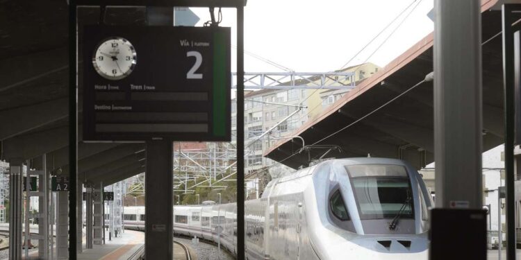 Los gallegos realizaron 9,8 millones de viajes en 2023 y gastaron una media de 58 euros al día