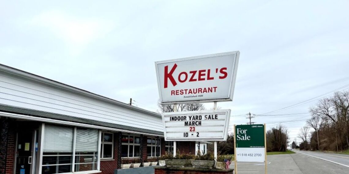 Restaurants are family members too