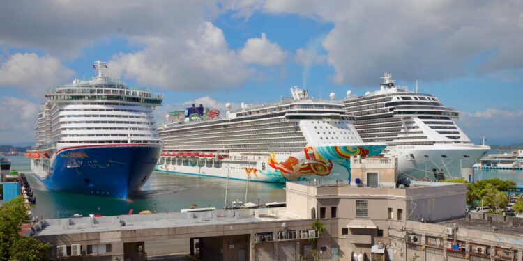 Llegan más de 46,000 pasajeros de cruceros durante la Semana Santa • WIPR