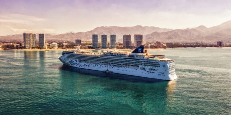 Viajes de altamar: ¿Cuál es la mejor temporada para viajar en crucero en 2024?