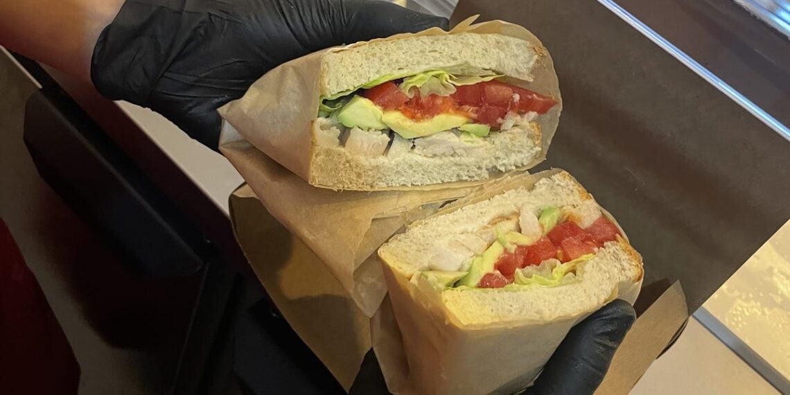 New restaurant Juice a' Peel opens downtown Fort Pierce with smoothies