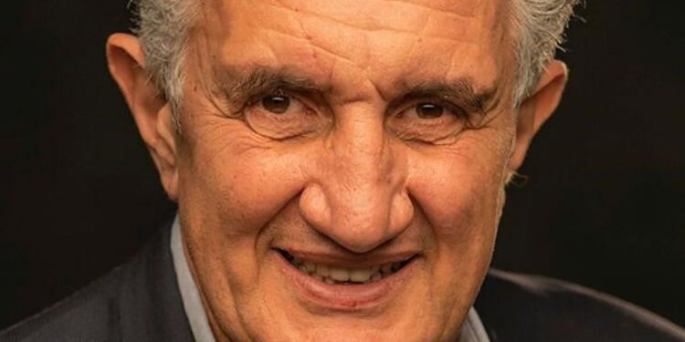 Participa en encuesta de 65YMÁS sobre el viajero sénior 2024