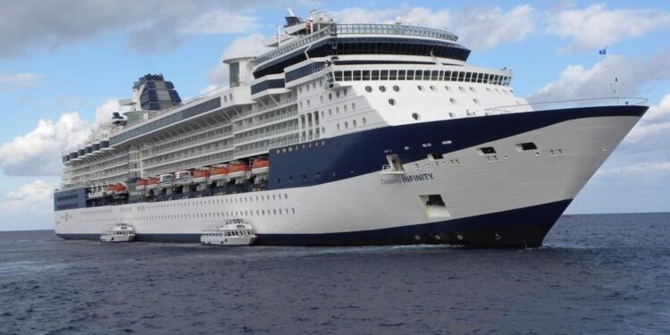 Crucero Celebrity Infinity entra en servicio tras finalizar remodelación
