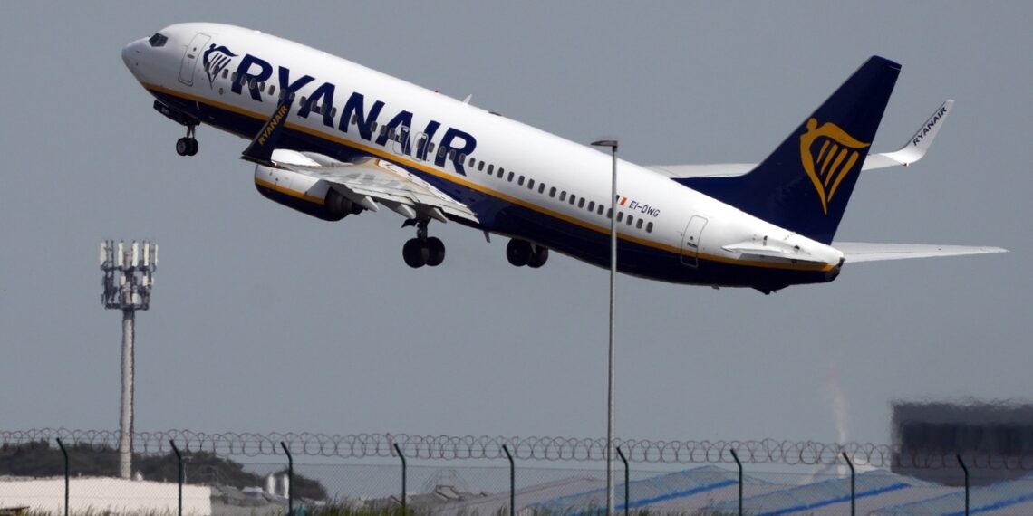Ryanair tiende la mano a rubricar más acuerdos con las agencias "online" que sean transparentes