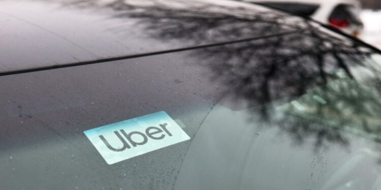 viajes en Uber para adolescentes – Telemundo 52