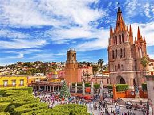 Visita San Miguel de Allende con tu peludito estas vacaciones