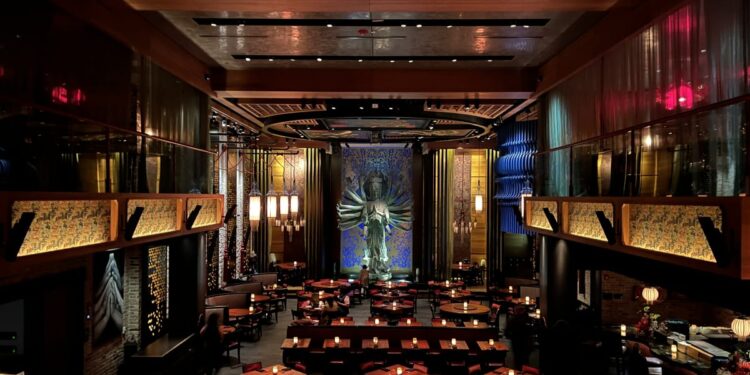 9 Clubby Restaurants In Chicago - Chicago