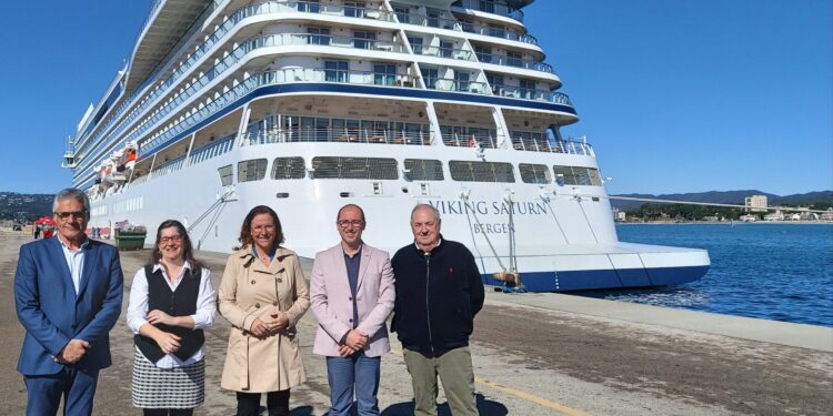 El puerto de Palamós inicia la temporada de cruceros 2024 en la Costa Brava