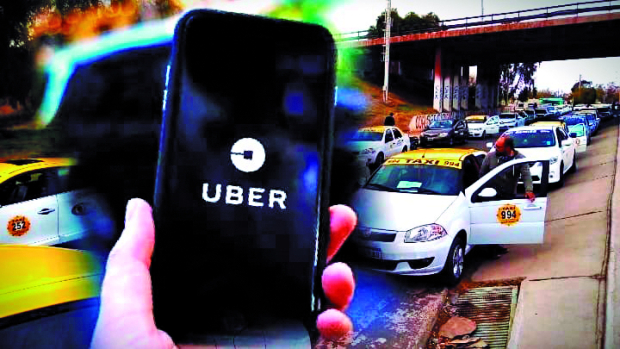 Taxistas desesperados: cae un 60% la demanda de viajes en San Juan