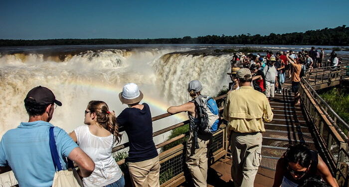 Por Semana Santa viajaron 3,2 millones de turistas por el país y gastaron $631.667 millones – El Regional Digital