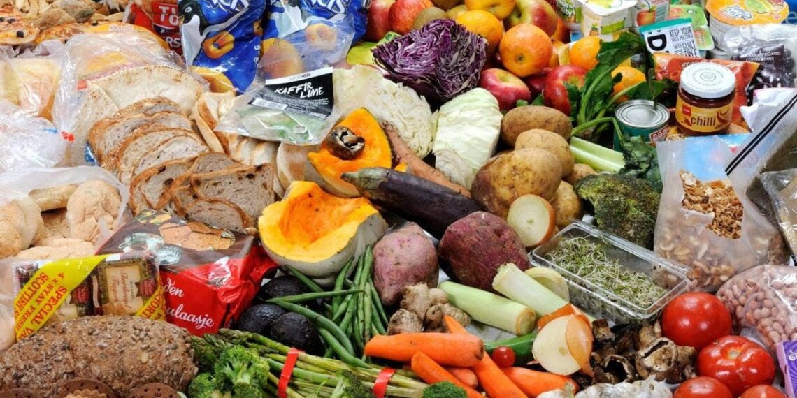 Council welcomes Love Food Hate Waste’s sticky solution to food waste - News and information