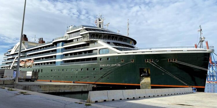 El Puerto de Málaga recibirá cerca de un centenar de cruceros el próximo trimestre